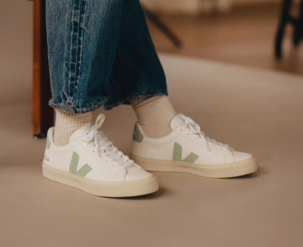 Fra gate til skog: Min &aelig;rlige opplevelse med Veja Bergen shoes